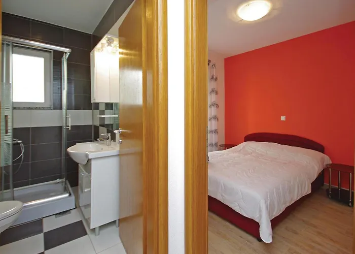 One-bedroom With Sea View 07 * ماكارسكا